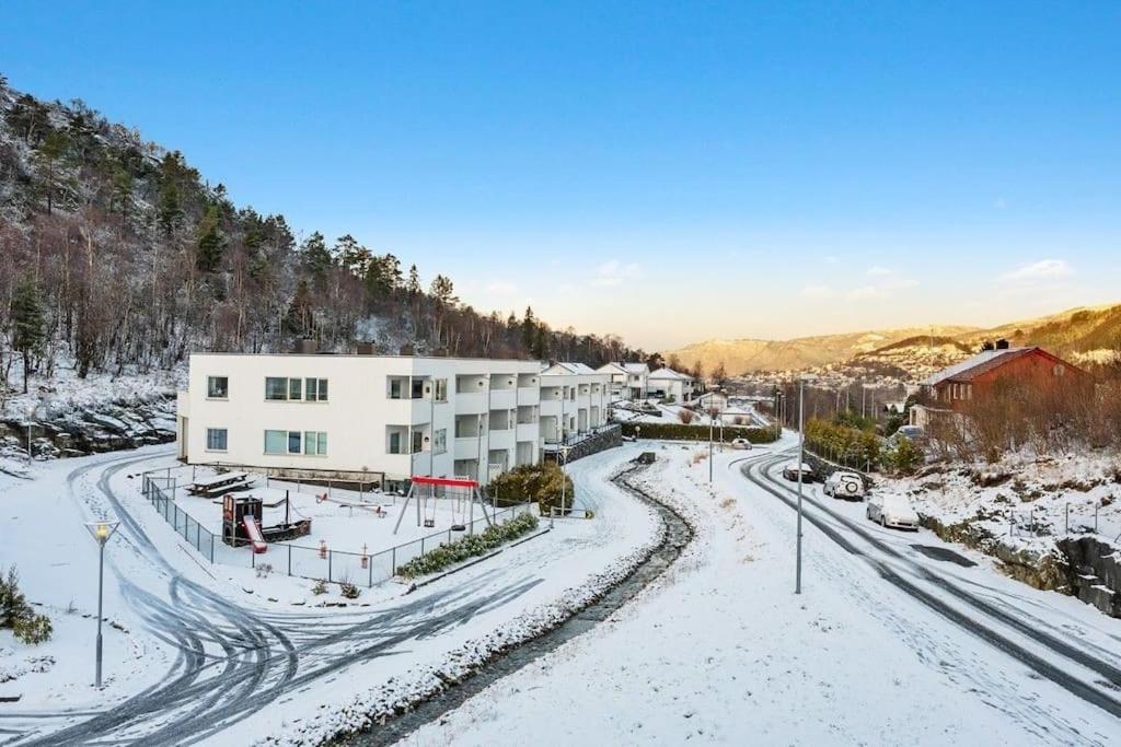 Stor Og Moderne Leilighet I Indre Arna Bergen Gratis Parkering!! Exterior photo